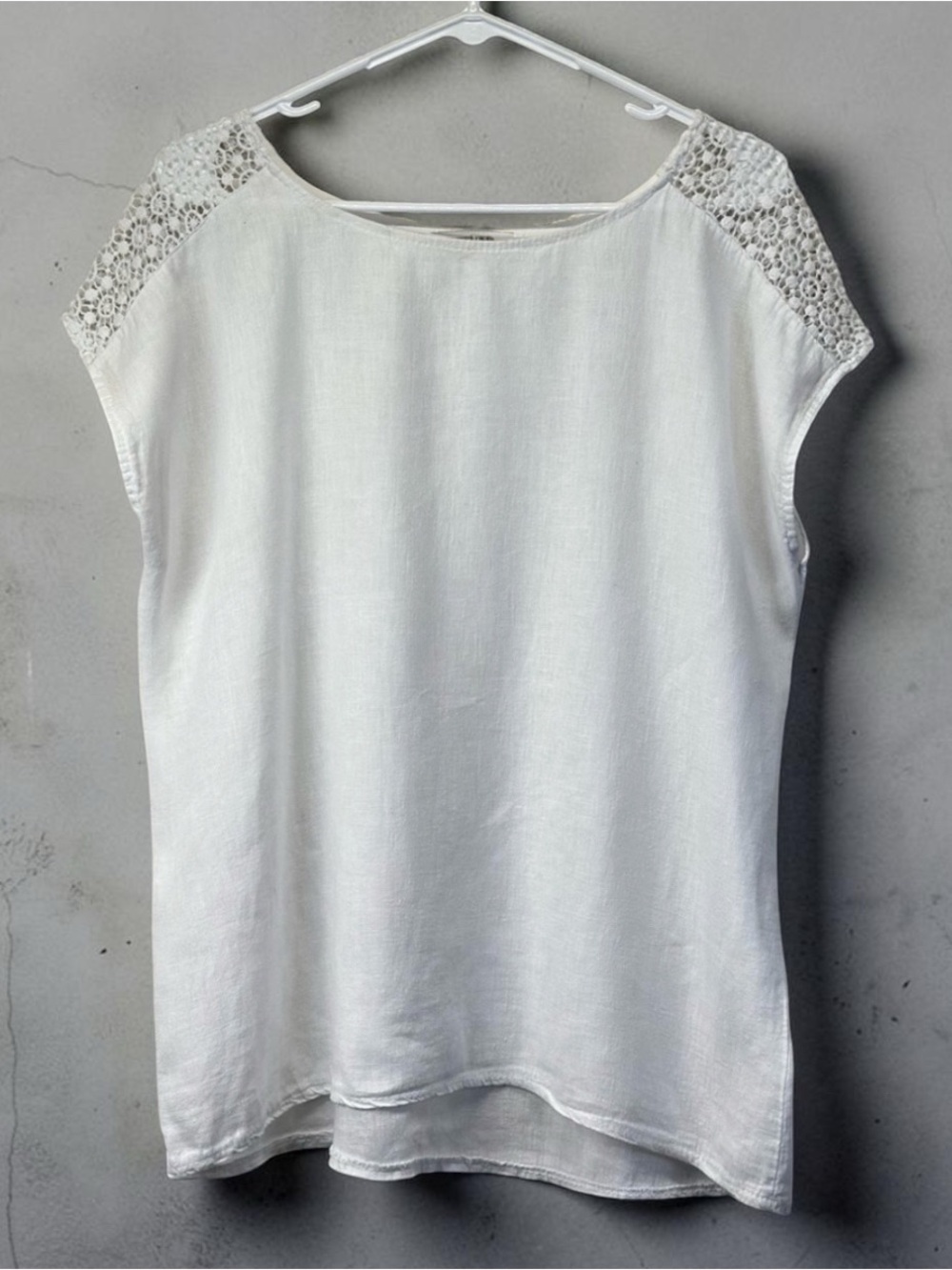 Alessia Pacini White Cap Sleeves 100% Linen Blouse Womenโs Crochet Lace Lg. Vtg